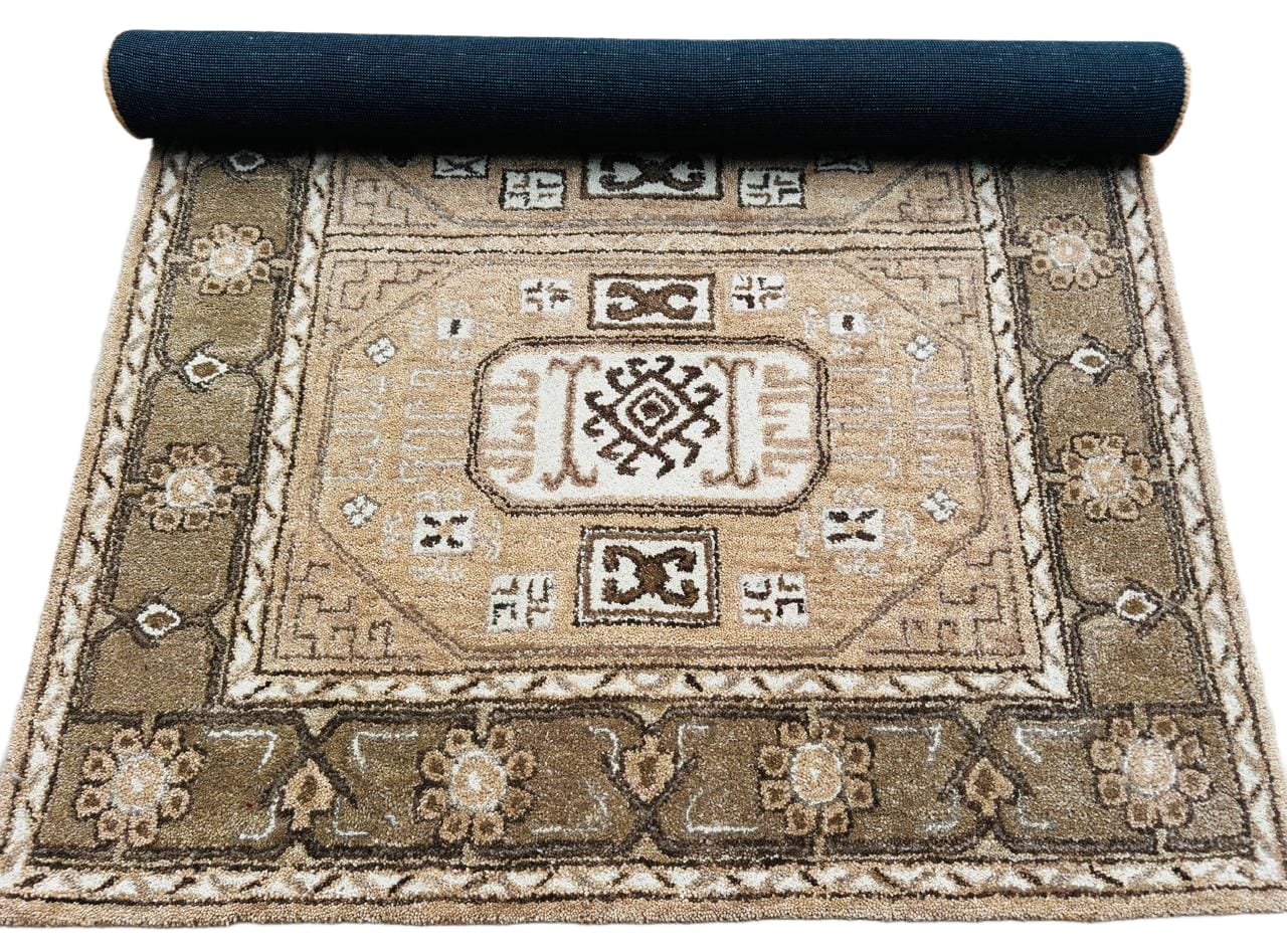 Hand-Tufted Ellington Fawn Geometric Pattern Wool Area Rug – Rectangular Elegant Interior Carpet