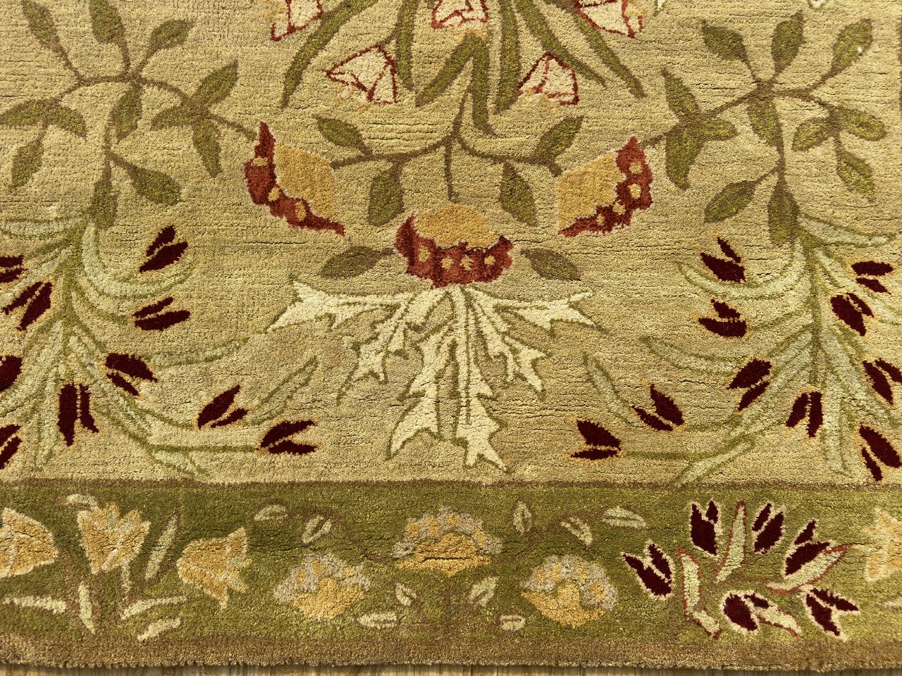 Hand-Tufted Adeline Wool Rug – Traditional Tulip Floral Design Carpet For Living Room & Bedroom, Timeless Classic Style