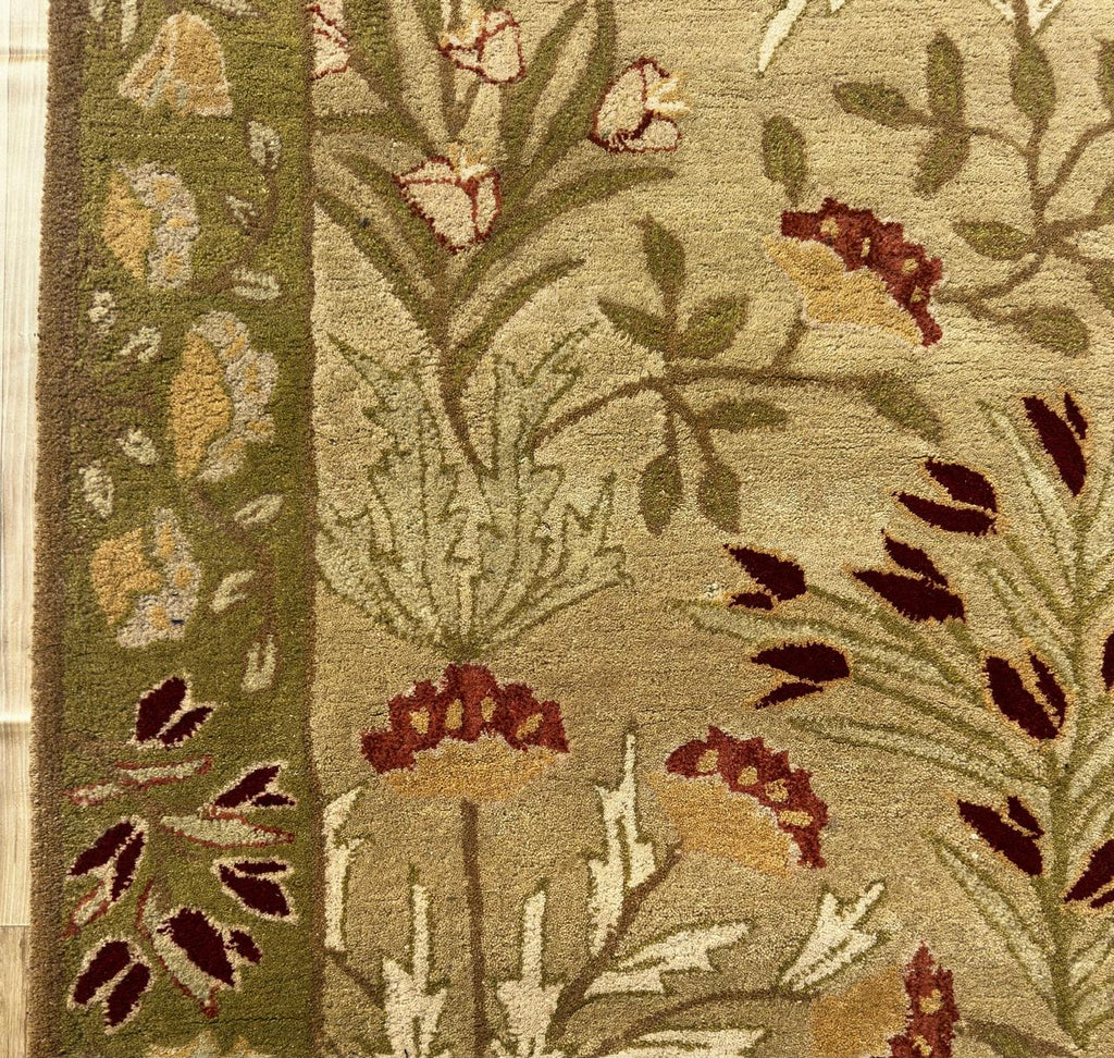 Hand-Tufted Adeline Wool Rug – Traditional Tulip Floral Design Carpet For Living Room & Bedroom, Timeless Classic Style