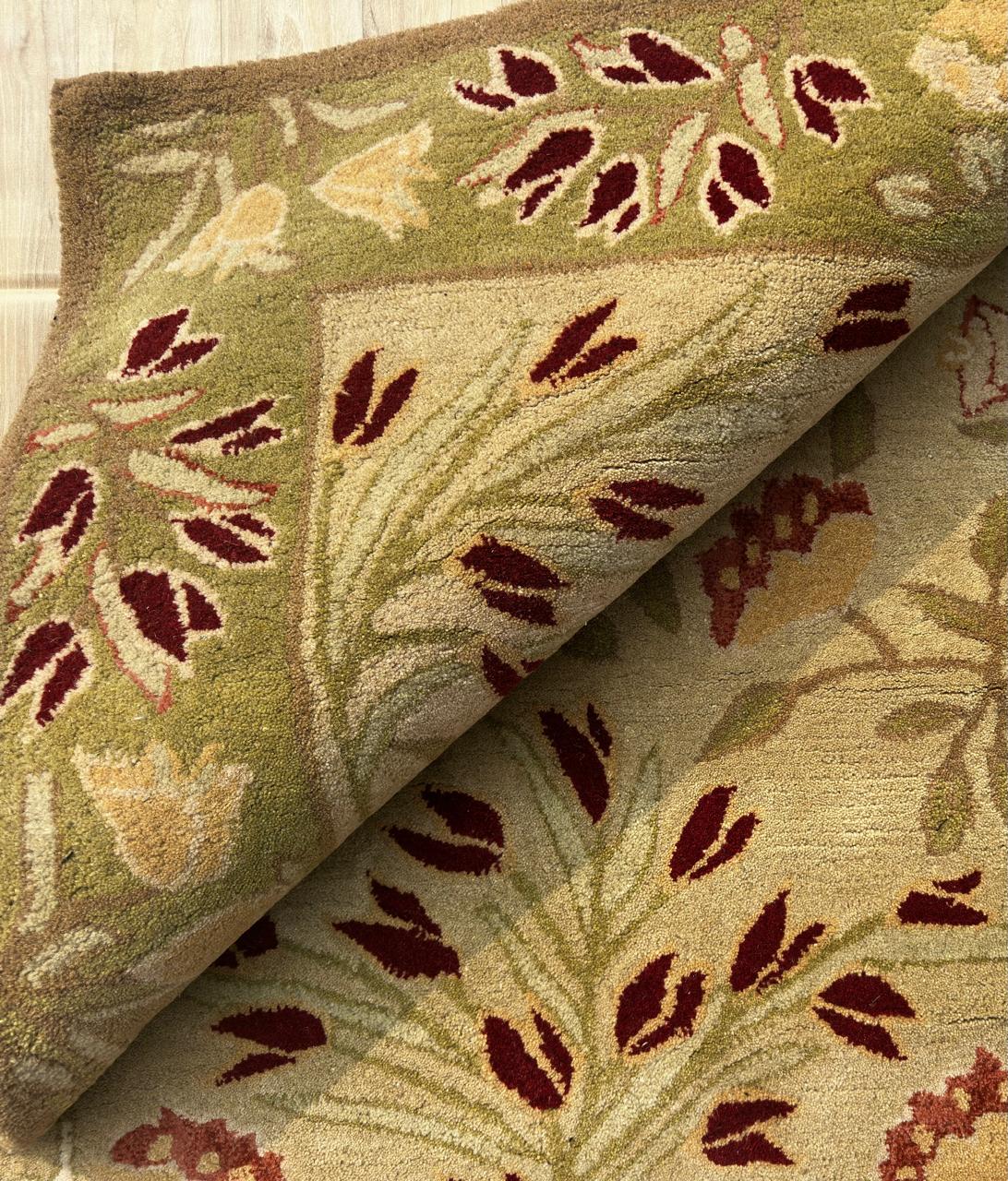 Hand-Tufted Adeline Wool Rug – Traditional Tulip Floral Design Carpet For Living Room & Bedroom, Timeless Classic Style
