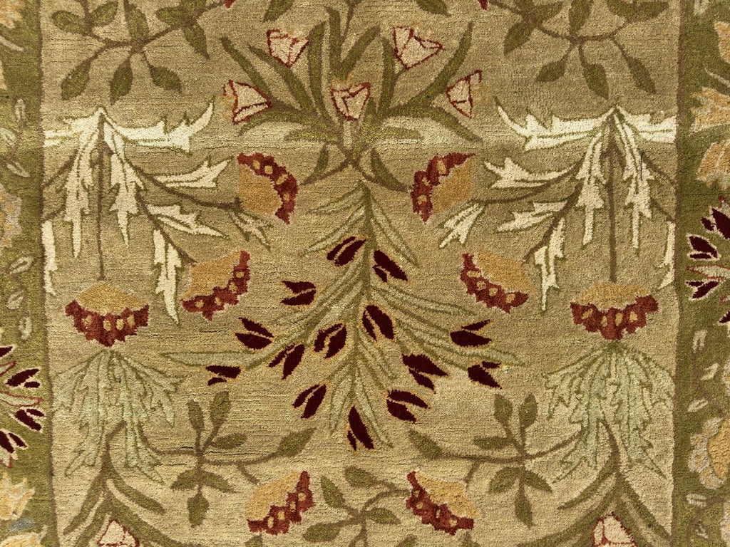 Hand-Tufted Adeline Wool Rug – Traditional Tulip Floral Design Carpet For Living Room & Bedroom, Timeless Classic Style