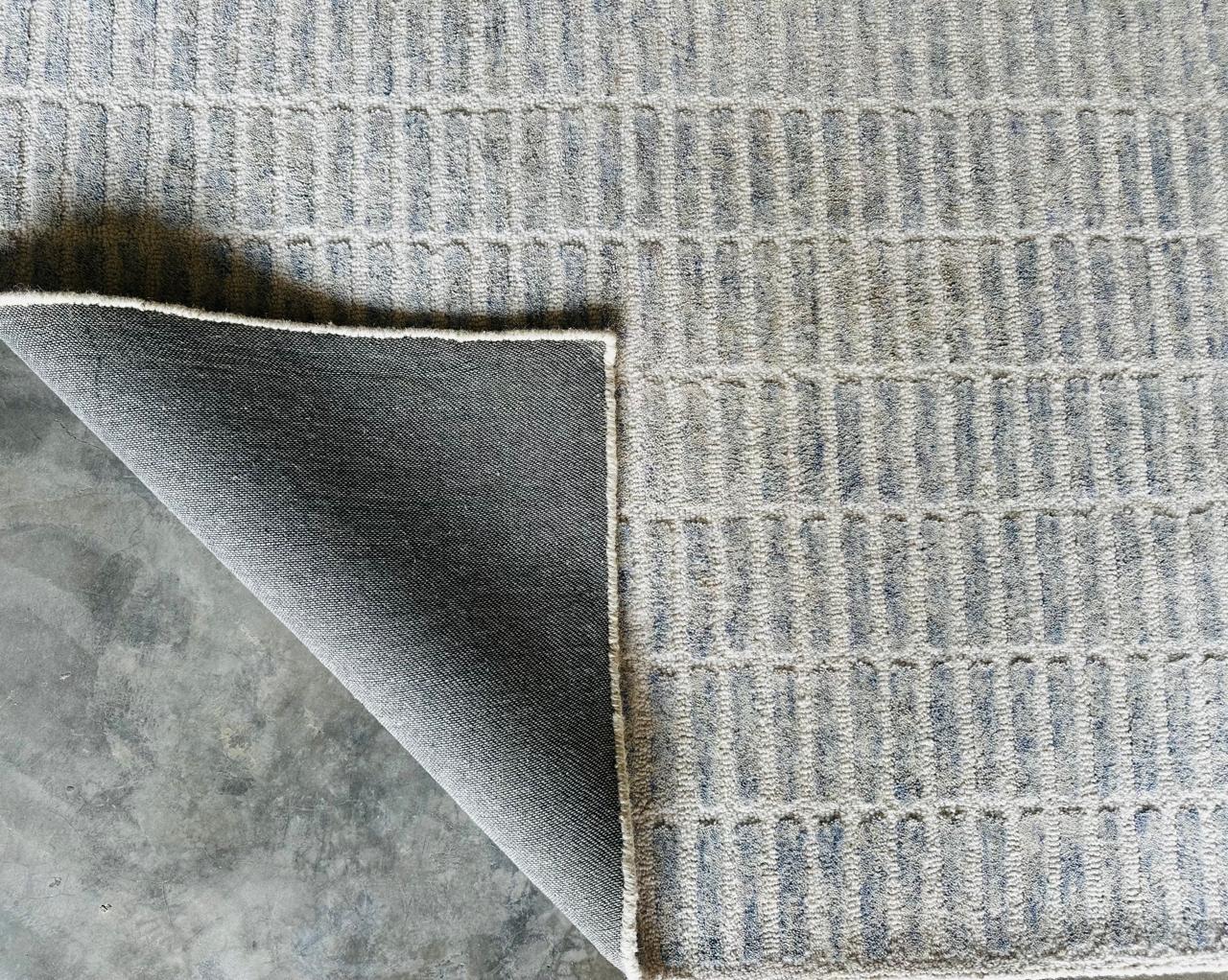 Hand-Tufted Sky Blue Wool Rug – Soft Plush Rectangular Carpet for Home Décor