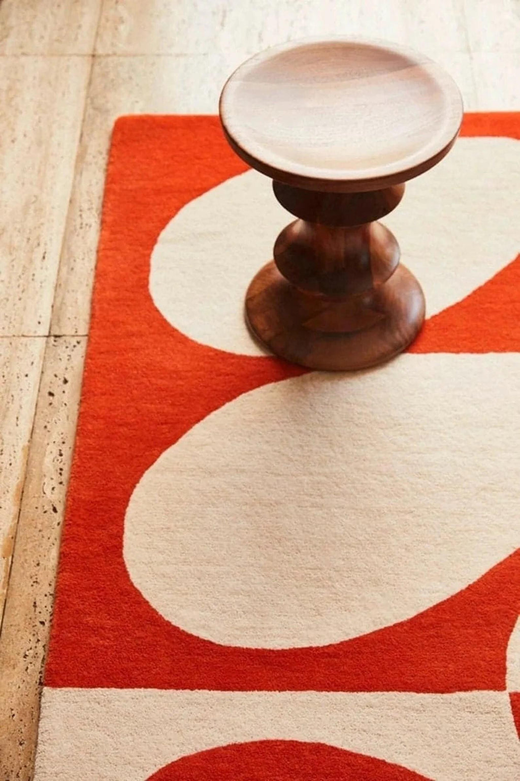 Hand-Tufted NZ Wool Rug – Orange & Beige Floral Area Rug for Elegant Home Décor