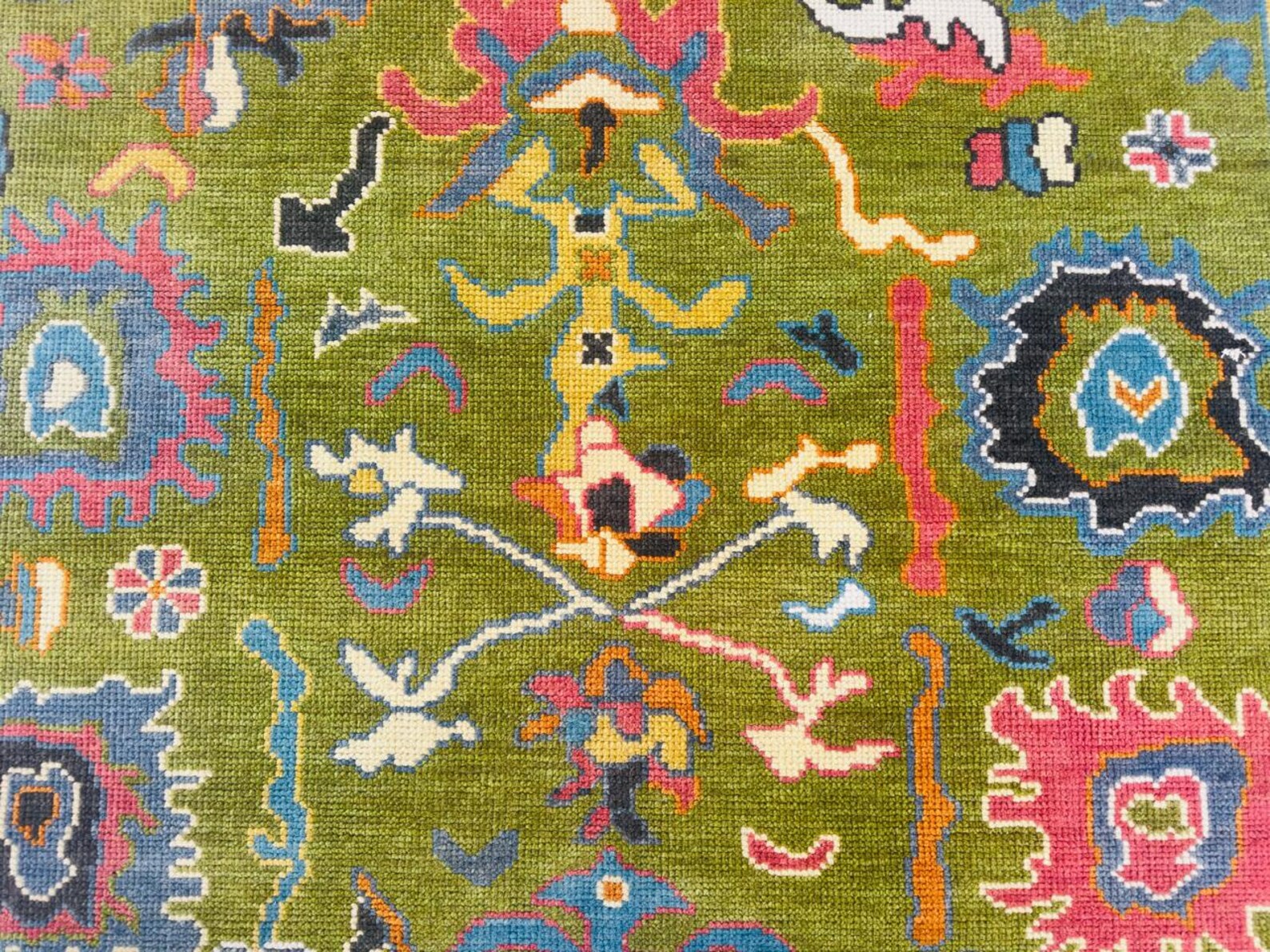 Hand-Knotted Vibrant Oushak Oriental Rug – Green & Grey Multicolor Area Rug for Elegant Home Interiors