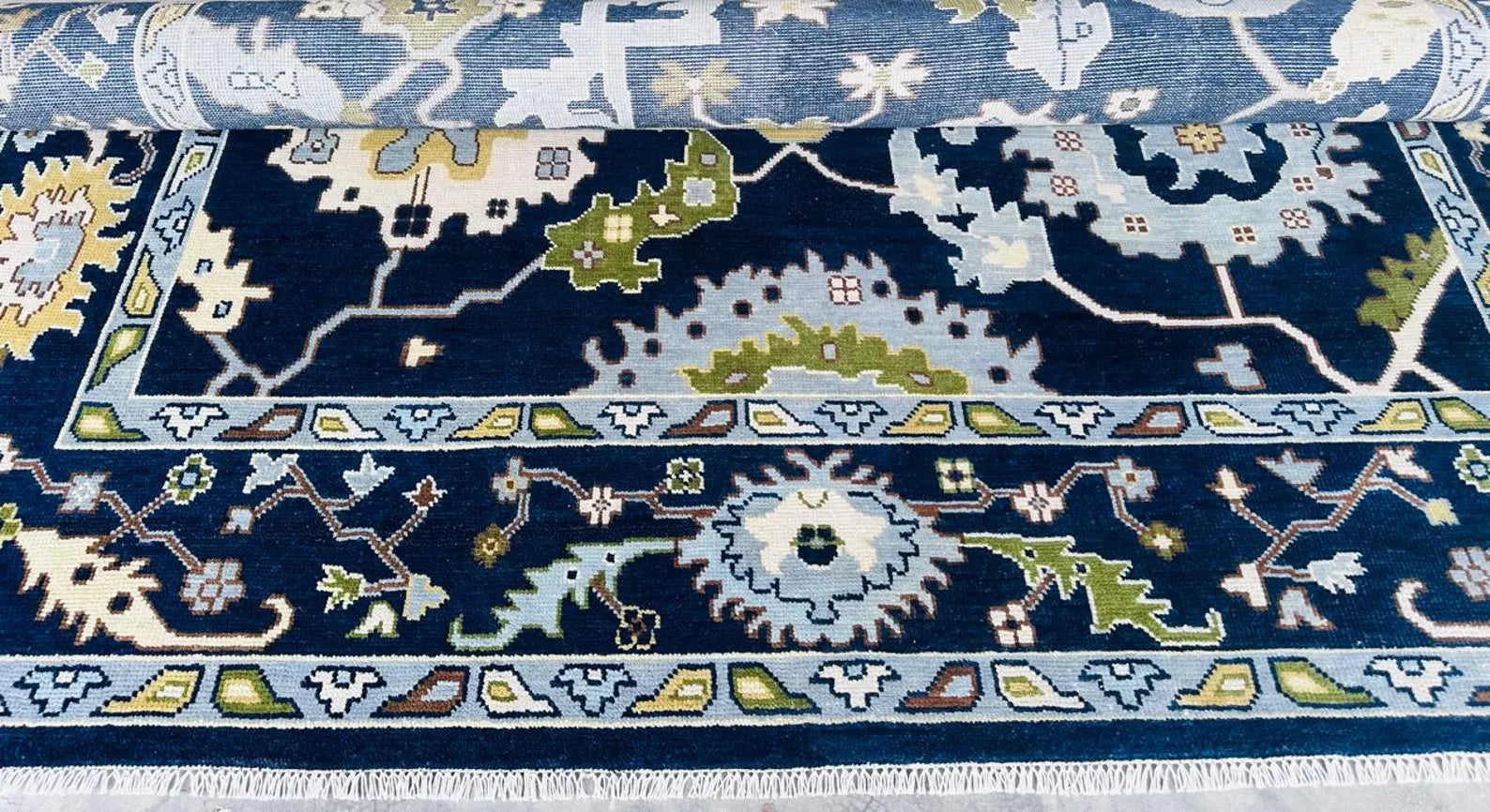 Hand-Knotted Blue Oushak Wool Rug – Persian-Style Oriental Tribal Carpet