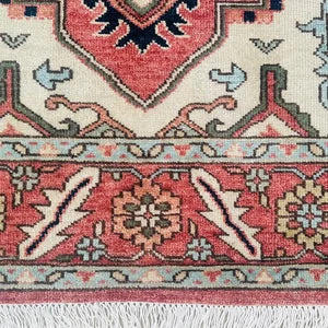 Antique Style Hand-Knotted Persian Serapi Rug – Geometric Medallion Area Carpet