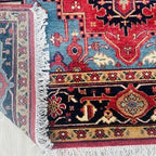 Hand-Knotted Heriz Serapi Rug – Red & Navy Persian Medallion Carpet