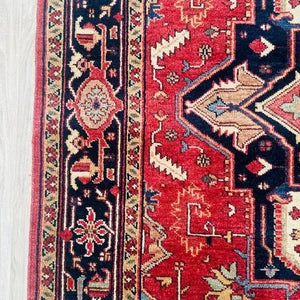 Hand-Knotted Heriz Serapi Rug – Red & Navy Persian Medallion Carpet