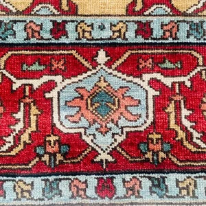 Vintage Persian Style Heriz Rug – Hand-Knotted Rust Wool Serapi Carpet