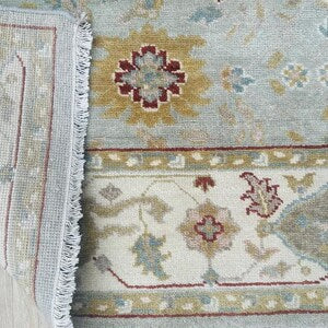 Traditional Hand Knotted Wool Rug – Soft Blue & Ivory Floral Medallion Vintage Style Carpet