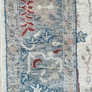Luxury Hand-Knotted Oriental Rug – Soft Multicolor Persian Design Carpet