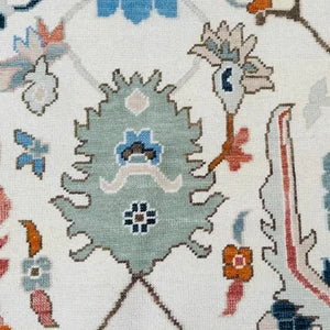 Hand-Knotted Vintage Turkish Oushak Wool Rug – Ivory Multi-Color Abstract Floral Area Rug