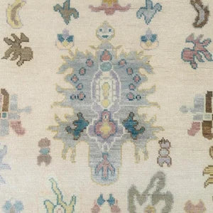 Hand-Knotted Vintage Oushak Rug – Elegant Beige Floral Carpet