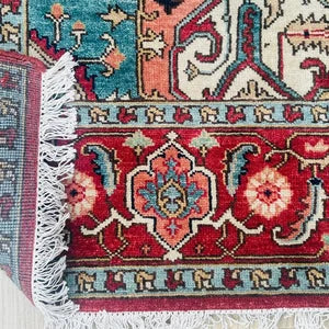 Elegant Hand-Knotted Serapi Rug in Classic Traditional Persian Vintage Style