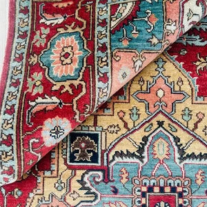 Elegant Hand-Knotted Serapi Rug in Classic Traditional Persian Vintage Style