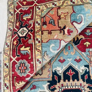 Vintage Heriz Hand-Knotted Wool Rug – Red & Blue Geometric Medallion Pattern