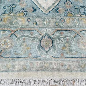 Traditional Hand-Knotted Wool Rug with Vintage Heriz Medallion – Soft Blue & Ivory Geometric Design