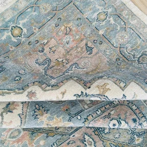Traditional Hand-Knotted Wool Rug with Vintage Heriz Medallion – Soft Blue & Ivory Geometric Design