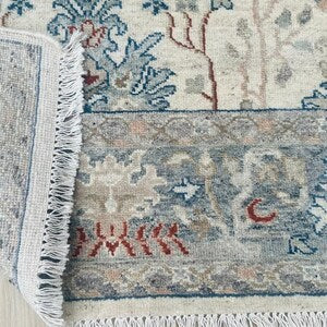 Luxury Hand-Knotted Oriental Rug – Soft Multicolor Persian Design Carpet