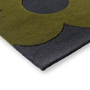 Sprig Stem Marine Floral Rug – Navy & Green Hand-Tufted Carpet