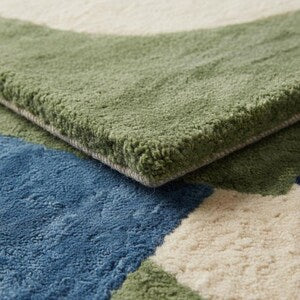 Modern Geometric Hand-Tufted Wool Rug – Soft Blue, Olive Green & Ivory Abstract Pattern