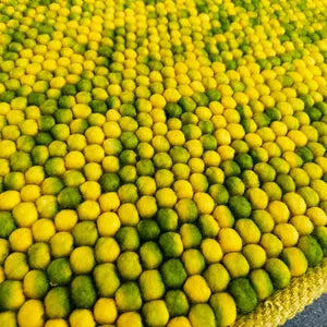 Citrus Garden Handmade Pebble Rug