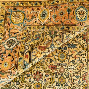 Hand-Knotted Yellow Oushak Wool Rug – Elegant Turkish Floral Geometric Carpet