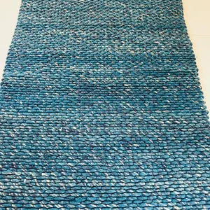 Ocean Weave Handwoven Pebble Wool Rug | Modern Blue Textured Area Carpet